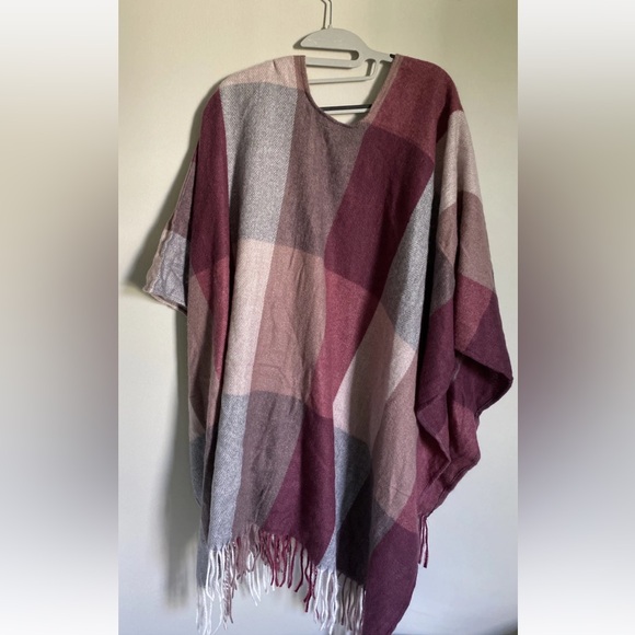 Woolrich plaid fringe poncho blanket wrap shawl OSFA tassel cozy one size womens - Picture 2 of 4